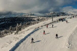 Спуск с горы на Шерегеше