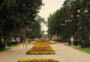 Аллея в Городском парке Тамбова