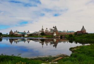 Вид на Соловецкий монастврь