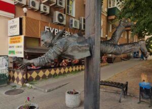 Курск - памятник «Свидание под часами»
